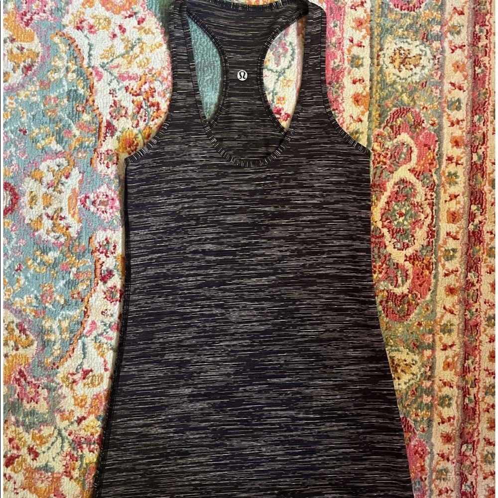 Lululemon tank top